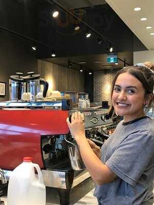 Good Earth Coffeehouse