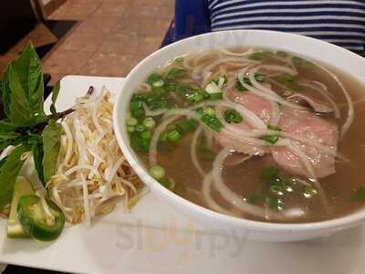 Broken Rice Restaurant