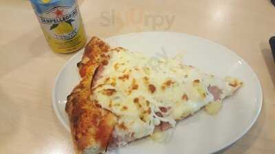 Saccomano's Pizza Pasta & Deli