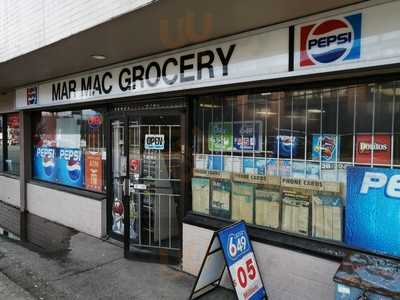 Riley's Deli-convenience Store