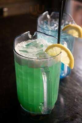 Treehouse Bar & Grill