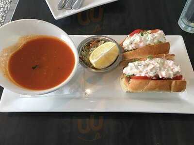 Diana's Oyster Bar & Grill