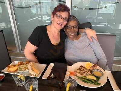 Diana's Oyster Bar & Grill