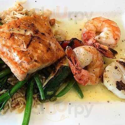 Diana's Oyster Bar & Grill