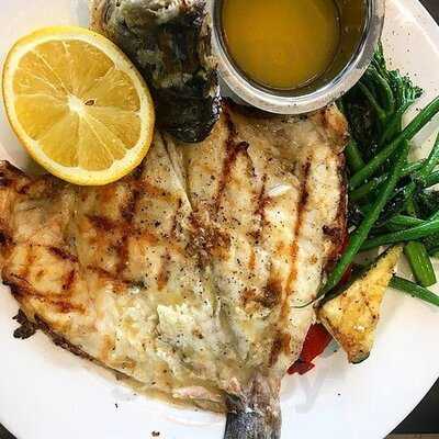 Diana's Oyster Bar & Grill