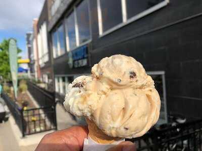 Scoopz Ice Cream Parlour