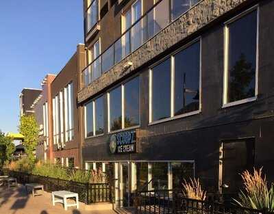 Scoopz Ice Cream Parlour