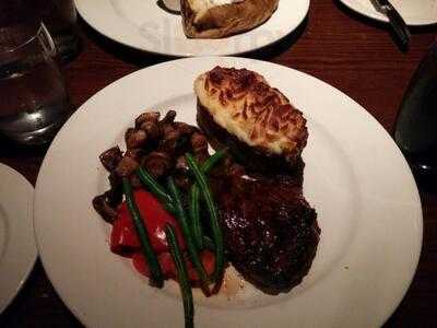 The Keg Steakhouse + Bar - Newmarket