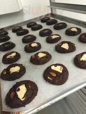 Cookies By George - Winnipeg Square