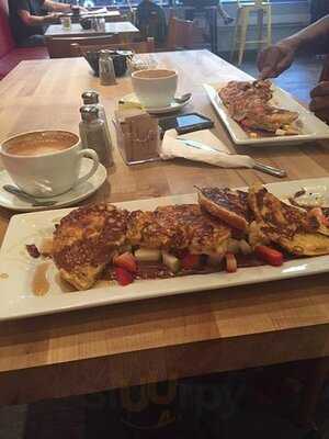 Hinnawi Bros Bagel & Cafe