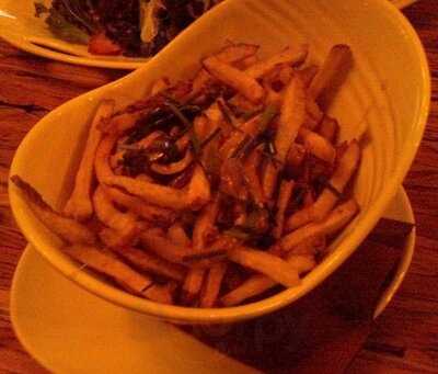 The Commodore Grand Cafe & Lounge