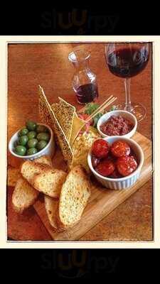 The Commodore Grand Cafe & Lounge