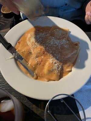 Zucca's Ristorante And Pizzeria