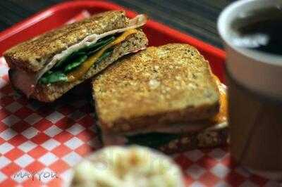 Toasty's Grilled Cheese & Salad Bar