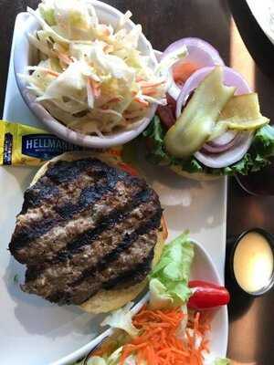 Jose's Bar And Grill