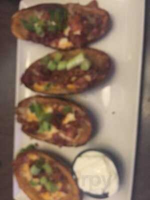 Jose's Bar And Grill