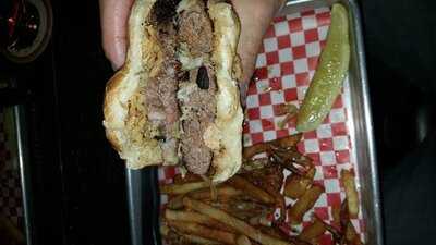 The Manchester English Pub & Restaurant