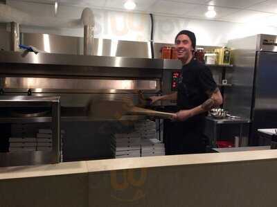 Super Deluxe Pizzeria