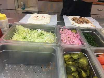 Mazaj Shawarma And Juice Ba