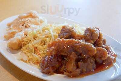 Moon Wok Chinese Restaurant