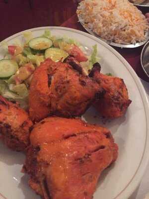 Mukut Indian Restaurant