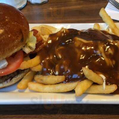 Broadway Bar & Grill