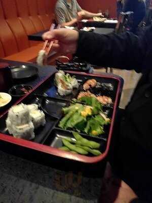 Globefish Sushi & Izakaya