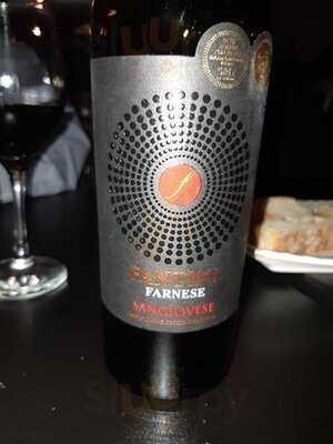 Capone's Grill & Pasta Shop