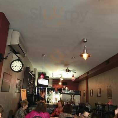 Capone's Grill & Pasta Shop