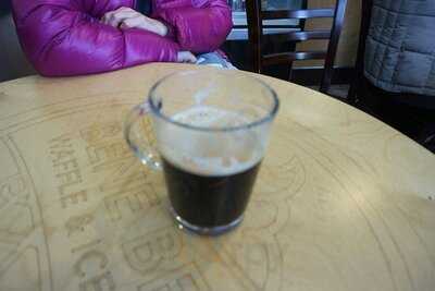 Benebene Waffle & Ice Cream