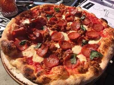 Industria Pizzeria + Bar