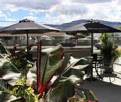 Barside Lounge & Grill