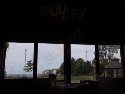 Lilly Kazzilly's Crabshack & Grill