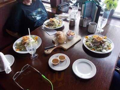 Lilly Kazzilly's Crabshack & Grill