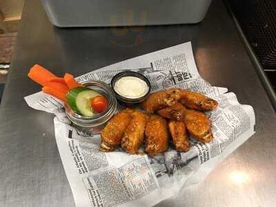 Coop's Smokin' Wing House