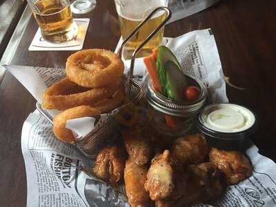 Coop's Smokin' Wing House