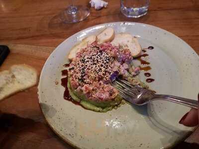 Industria Pizzeria + Bar