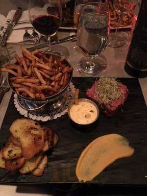 Steak Frites St-paul