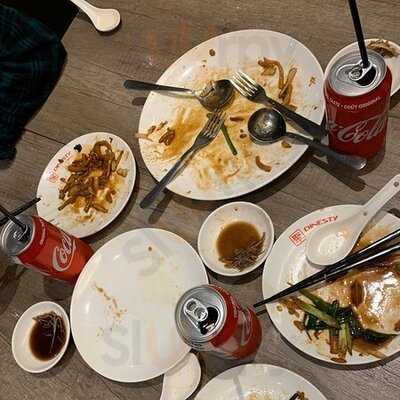 Dinesty Dumpling House