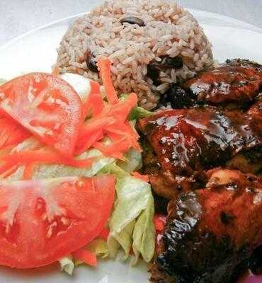 Cravins Caribbean Grill