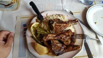 Thanasis Greek Restaurant