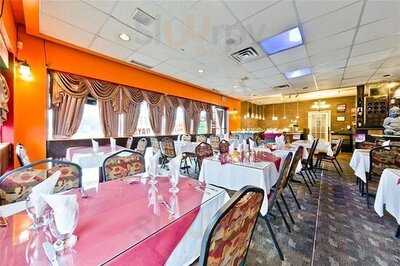 Tandoori Palace East Indian Cusine