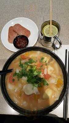 Deer Garden Signatures Markham