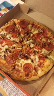 Little Caesars Newton