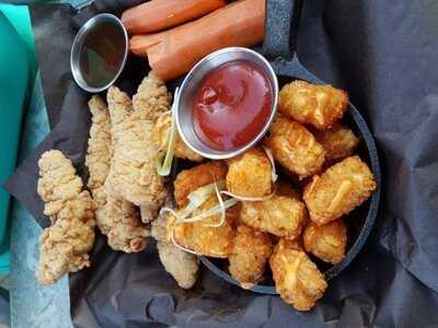 Brewsters Brewing Company & Restaurant