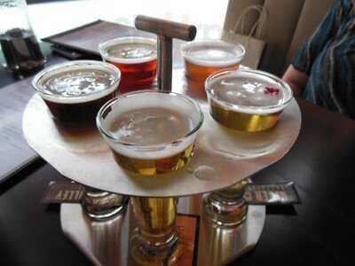 Brewsters Brewing Company & Restaurant