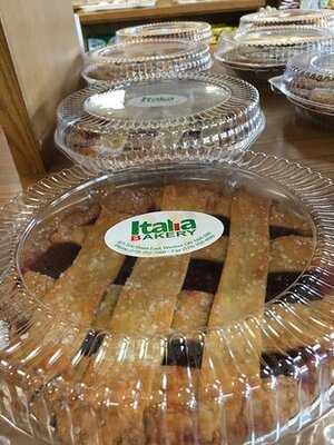 Italia Bakery