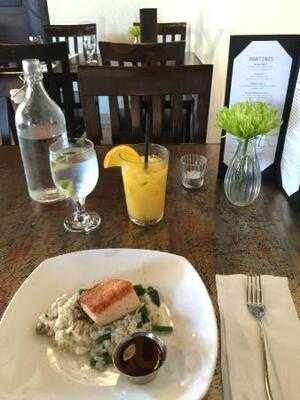 Honey West Restaurant + Lounge