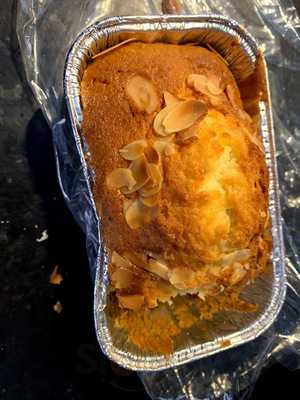 Boulangerie Artisanale Et La Porteuse De Pain