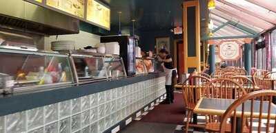 Daily Fresh Grill & Cafe